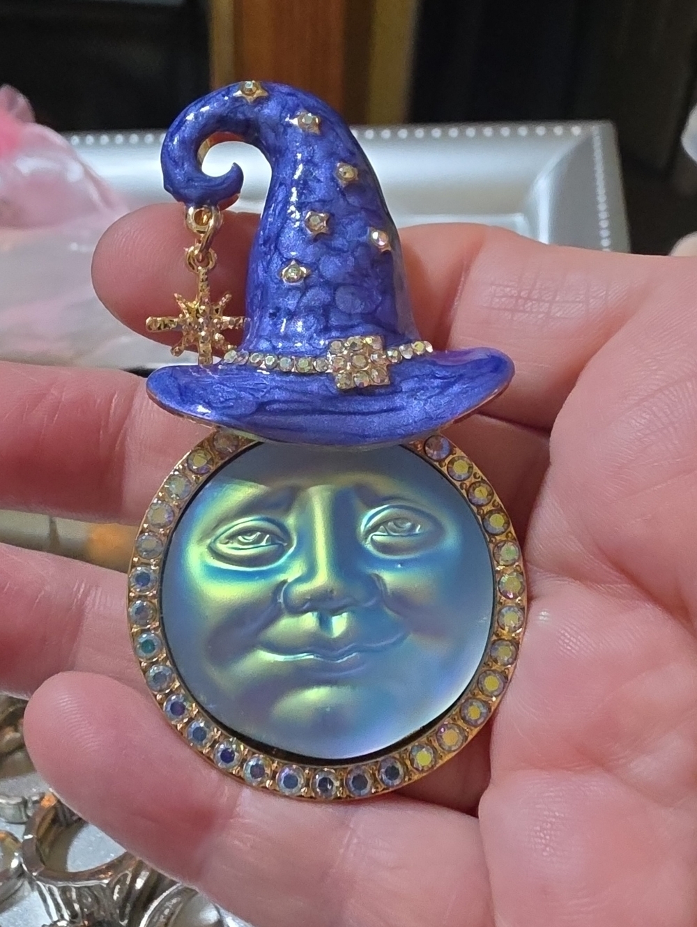 A31- Whimsical Blue Wizard Hat Moon Face Brooch